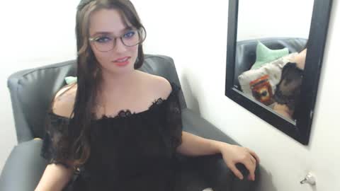 Snapshot of meghan_cherrys chatting on 02.08.25 meghan online show from 02.08.25