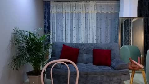 Snapshot of mei_naughtycat chatting on 02.07.25 Mei online show from 02.07.25