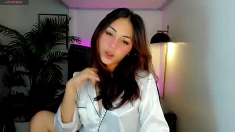 Snapshot of meiluxe chatting on 06.14.26 meiluxe online show from 06.14.26