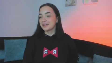 Snapshot of meily_oficial chatting on 04.15.26 IG soymeily oficial online show from 04.15.26