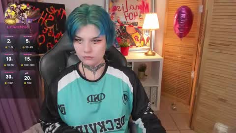 Snapshot of mekurisu chatting on 02.11.25 mekurisu online show from 02.11.25