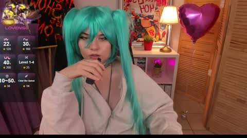 Snapshot of mekurisu chatting on 02.17.25 mekurisu online show from 02.17.25