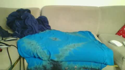 pretty online show from 12.18.25