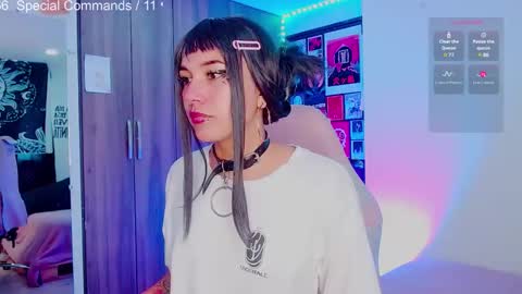 Snapshot of mel_dahlia chatting on 01.22.25 Melissa - - Please help me to reach 100 thumbs up online show from 01.22.25