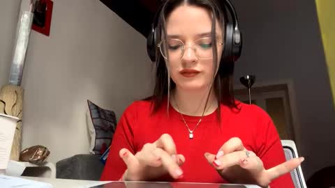 Leila online show from 01.16.26