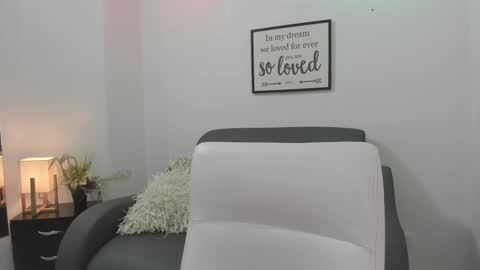 Snapshot of melan_owen chatting on 01.24.25 melan_owen online show from 01.24.25