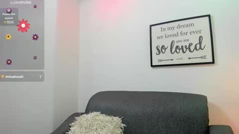 Snapshot of melan_owen chatting on 03.09.25 melan_owen online show from 03.09.25