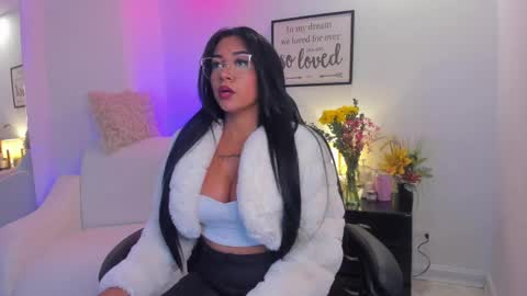 Snapshot of melan_owen chatting on 05.24.26 melan_owen online show from 05.24.26