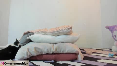 Melanie Independent model online show from 11.29.25