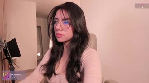 Snapshot of melanie_owo chatting on 09.23.25 Melanie online show from 09.23.25