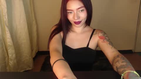 Melanie roux  online show from 01.03.25