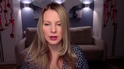 Melanie Bennett online show from 02.18.26