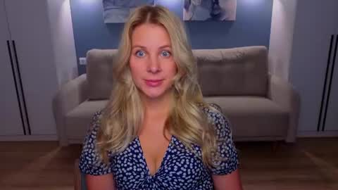 Snapshot of melaniebennett chatting on 06.25.26 Melanie Bennett online show from 06.25.26