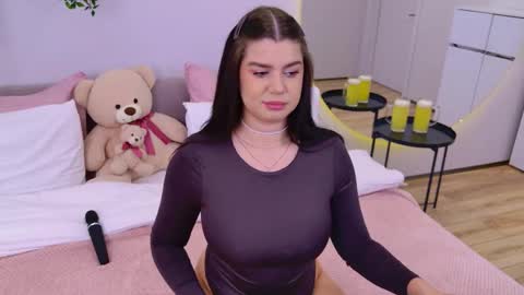 Melanie online show from 09.27.25