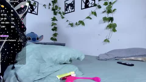 Snapshot of melanieecox chatting on 10.25.25 Melanie online show from 10.25.25