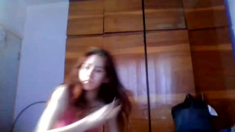 Snapshot of melaniepavan chatting on 04.28.26 Marry online show from 04.28.26