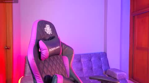 Snapshot of melanimorgan1 chatting on 02.17.26 melanimorgan1 online show from 02.17.26