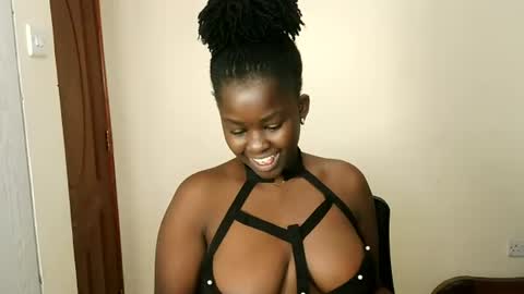 Snapshot of melanin_juicey8 chatting on 07.06.26 melanin_juicey8 online show from 07.06.26