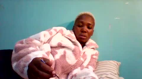 melaninndriping online show from 10.25.25