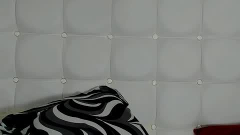 Snapshot of melanniebrown chatting on 03.08.25 melanniebrown online show from 03.08.25