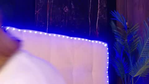 melanniebrown online show from 03.09.26