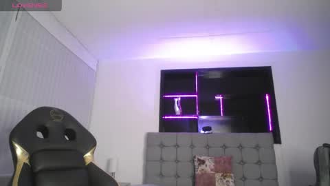 melanny_petite online show from 04.15.26