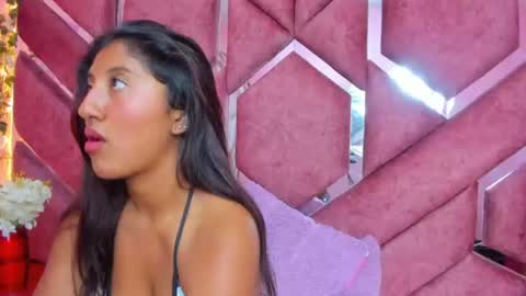 Snapshot of melannybrunette chatting on 07.21.26 melannybrunette online show from 07.21.26