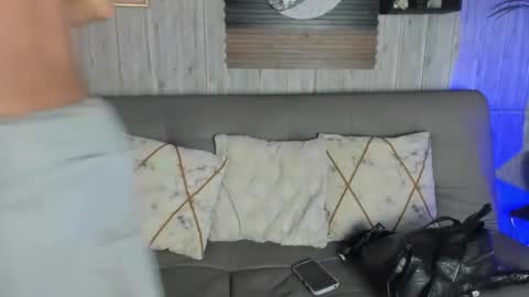 Snapshot of melany_27 chatting on 10.02.25 Melany online show from 10.02.25