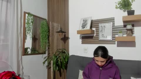 Snapshot of melany_27 chatting on 02.26.26 Melany online show from 02.26.26