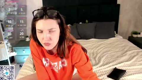 Snapshot of melany_jass chatting on 02.12.26 Melany online show from 02.12.26