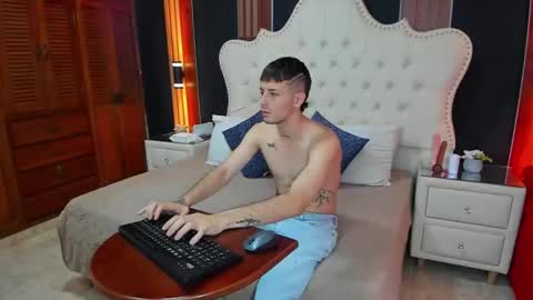 Snapshot of melanyandjecob chatting on 02.25.26 MelanyANDjacob online show from 02.25.26