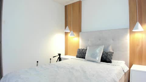 Melany online show from 02.28.25