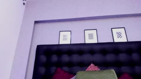 Snapshot of meleekxxx chatting on 03.10.25 MeleekXXX online show from 03.10.25