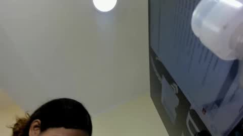 M E L I N A  online show from 12.15.25