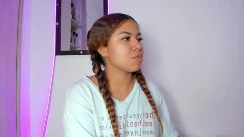 M E L I N A  online show from 04.13.26