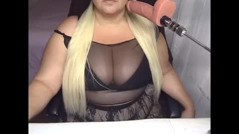 alissaalissa0818 online show from 12.17.25