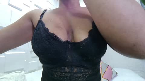 Melissa online show from 01.27.25