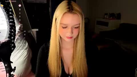 Snapshot of meliss_ss chatting on 07.18.26 Mel or Lissa 3 Welcome here online show from 07.18.26