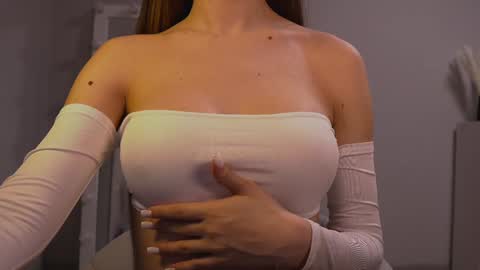 Snapshot of melissa_baby69 chatting on 02.08.25 WE ARE NOT LESBIAN WE ARE NOT KISSING Alisa right Katty left. Free action requestsBAN . start online show from 02.08.25