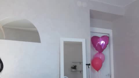 Snapshot of melissa_fane chatting on 01.15.26 Hot Milf Melissa ONLINE Mon Tue Wed Fr Sun - 9pm - 6amUTC3 online show from 01.15.26