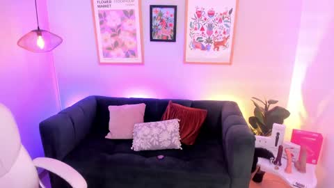 Melissa 3 online show from 04.12.26