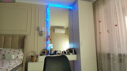Snapshot of melissa_yamazaki chatting on 04.24.26 Lisaa online show from 04.24.26