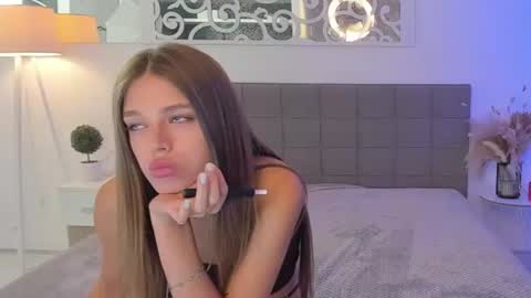 Snapshot of melissacrayzy chatting on 07.17.26 MelissaCrayzy online show from 07.17.26
