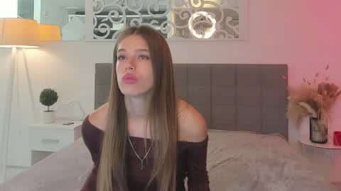 Snapshot of melissacrayzy chatting on 07.20.26 MelissaCrayzy online show from 07.20.26