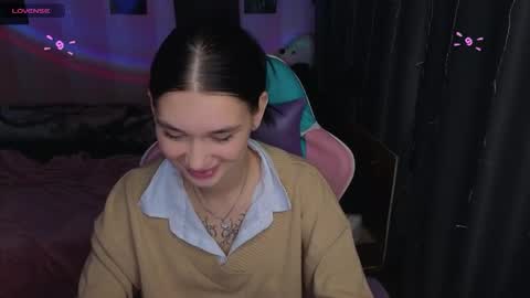 Freya  IM NONUDE online show from 09.12.25