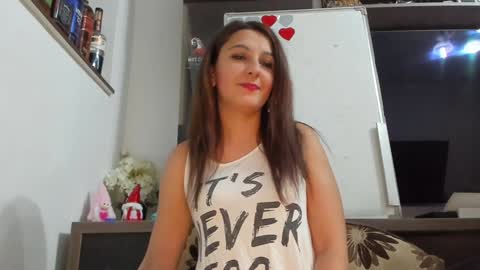 Snapshot of mellbell_ chatting on 02.18.26 MellyMell online show from 02.18.26