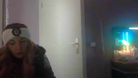 Snapshot of melli23 chatting on 02.05.26 Melli online show from 02.05.26