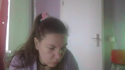 Snapshot of melli23 chatting on 02.13.26 Melli online show from 02.13.26