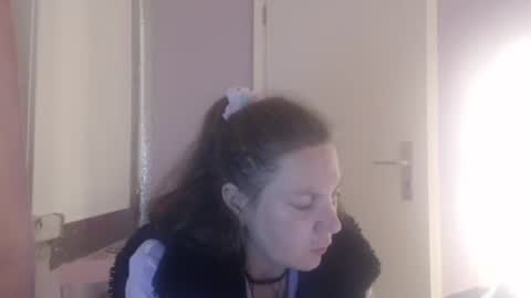 Snapshot of melli23 chatting on 02.14.26 Melli online show from 02.14.26