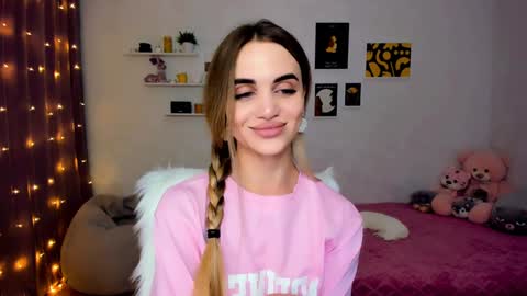 Tessa online show from 12.08.24